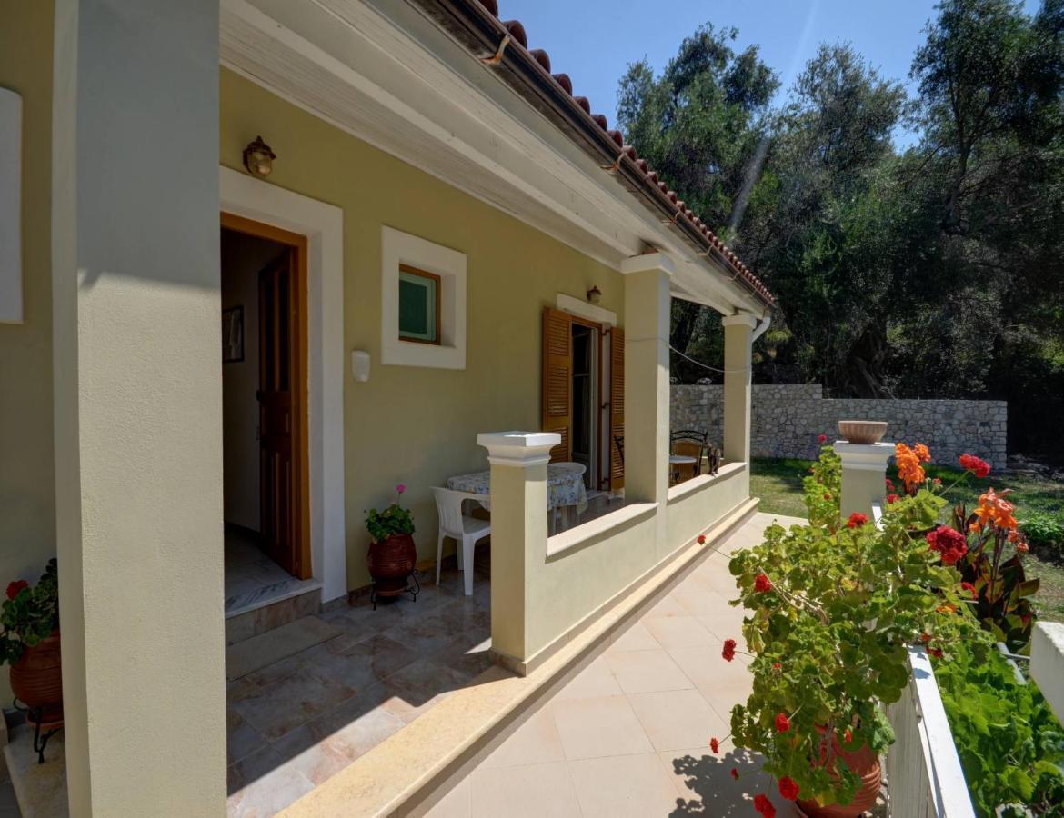 Mikeys Apartments Paleokastritsa Exterior photo